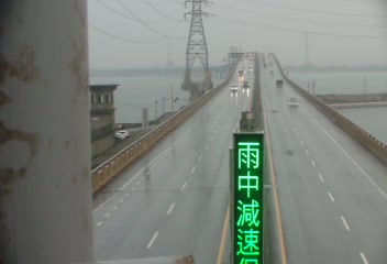 177K+000 鹿港南出口標誌架 附掛燈桿 氣溫21.9度