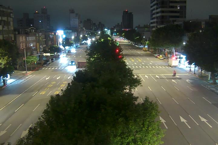 台北市道路  043-重慶北交流道 0.4 公里 氣溫27.2度