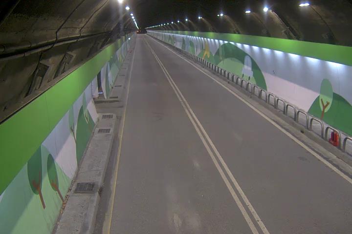 台北市道路  211-辛亥隧道往市區入口0K+160M 距離0.4公里 氣溫30.1度