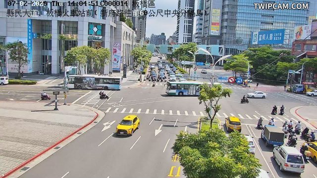 新北市道路 縣民大道、板橋火車站前(新府路新站路間)即時影像
