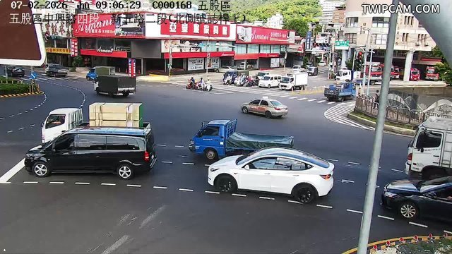 新北市道路 中興路四段、新五路二段(北側號誌桿上)即時影像