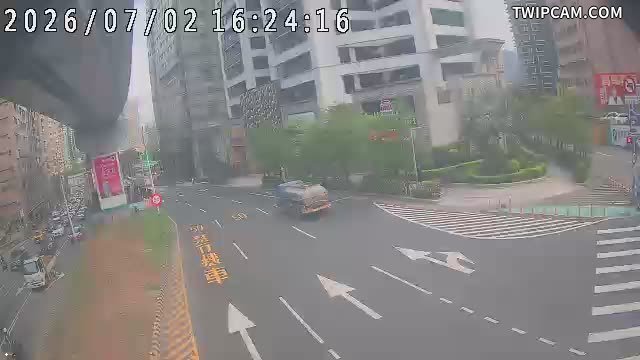 新北市道路 淡金路-坪頂路(遠端號誌桿)即時影像