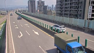 台64線 16K+000 西向三重出口前(w)即時影像