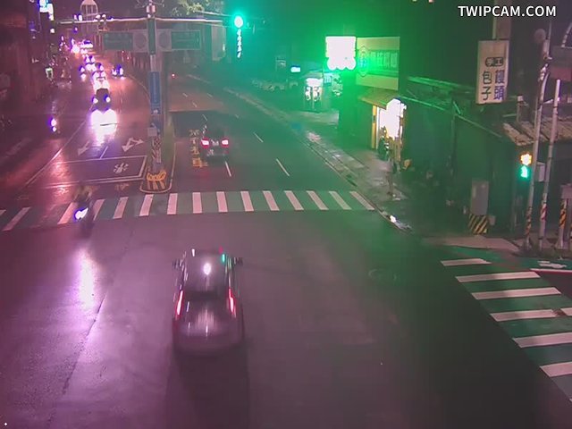 桃園市道路 三民路中山東路口(一銀汽車當舖前號誌桿)即時影像