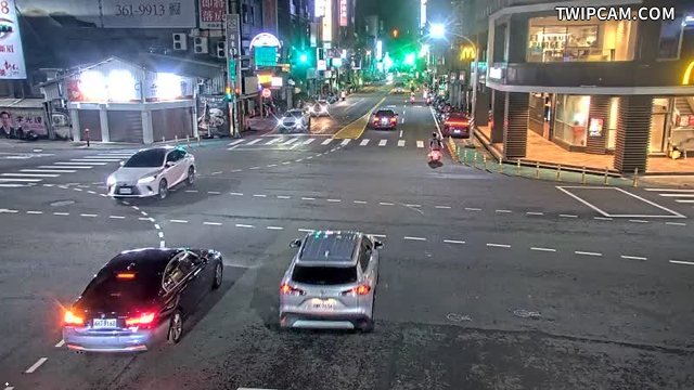 桃園市道路 中山路三民路口(號誌控制器旁號誌桿)即時影像