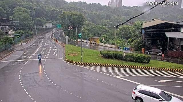 桃園市道路 康莊路武嶺橋口(中島號誌桿(有多支天羅地網)即時影像
