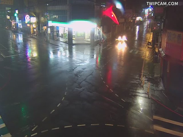 桃園市道路 慈湖路與復興路口(EASYSHOP前號誌桿)即時影像