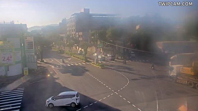 桃園市道路 長壽路與忠義路(10米桿)即時影像