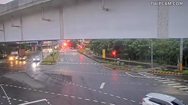 桃園市道路 中豐北路二段與高鐵南路二段、領航北路一段即時影像