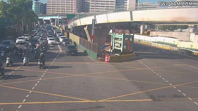 桃園市道路 龜山一路與文化一路(10米桿)即時影像