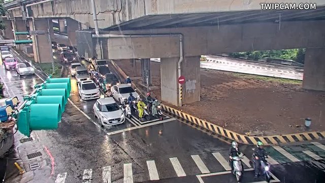 桃園市道路 延平路台66交流道南側出口匝道路口(台66橋下或匝道路口號誌桿)即時影像