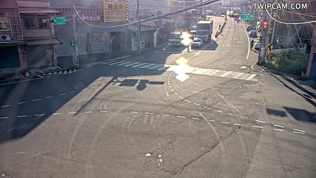 桃園市道路 中山東路一段與校前路、梅高路三段路口即時影像