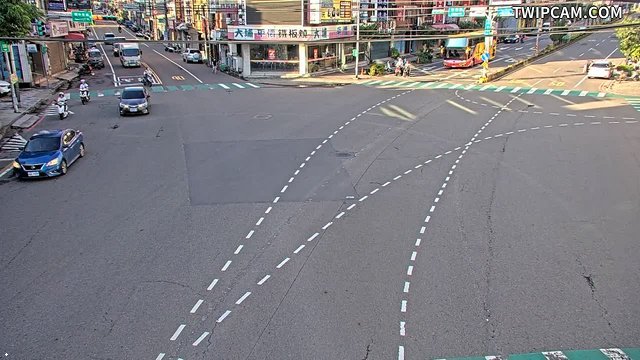 桃園市道路 環中東路與榮民路、強國路即時影像