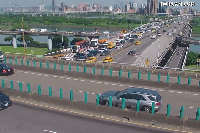 台北市道路 環快忠孝橋即時影像