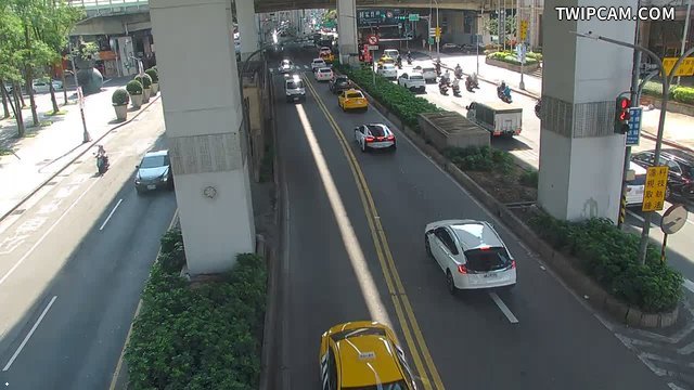 台北市道路 市民快建國北匝道即時影像