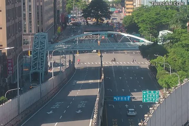 台北市道路 市民快正氣橋上層即時影像