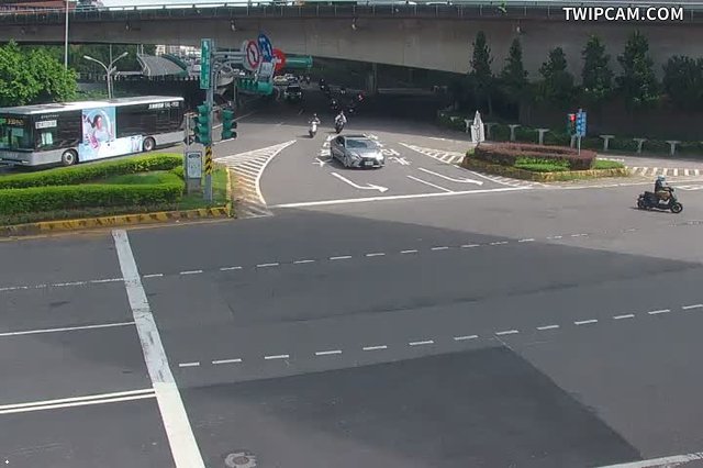 台北市道路 新生高圓山即時影像