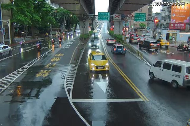 台北市道路 基隆快敦化南路即時影像
