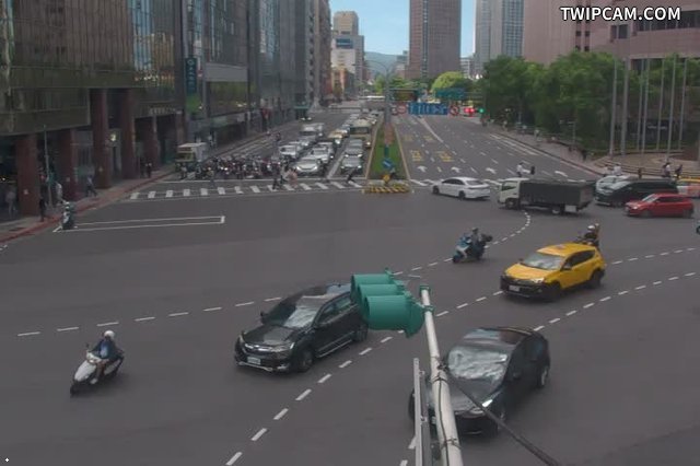 台北市道路 基隆信義即時影像