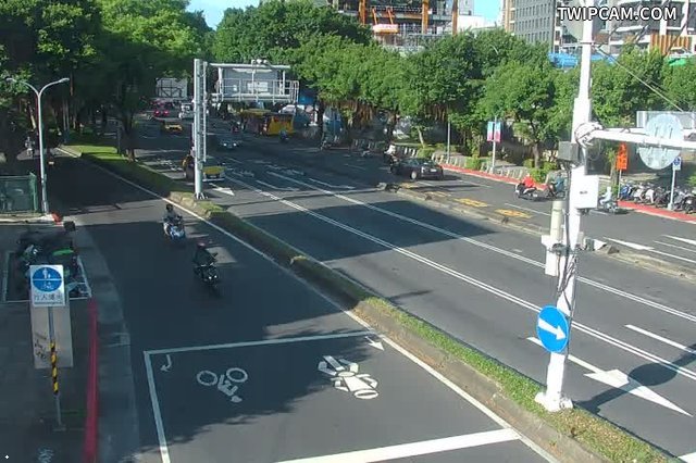 台北市道路 中山劍潭(東側)即時影像