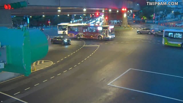 台北市道路 基隆羅斯(東南角)即時影像