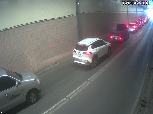 台北市道路 基隆路南往北主車道7(基隆忠孝)即時影像