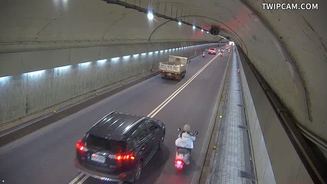 台北市道路 自強隧道往大直入口0K+326M即時影像