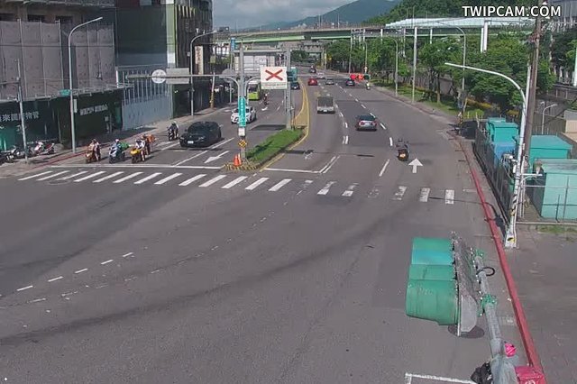 台北市道路 南港路經貿一路即時影像