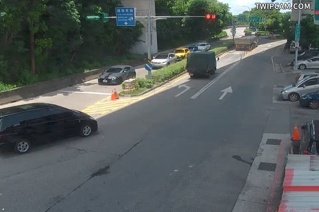 台北市道路 濱江街大佳國小大門右側(號誌桿)即時影像