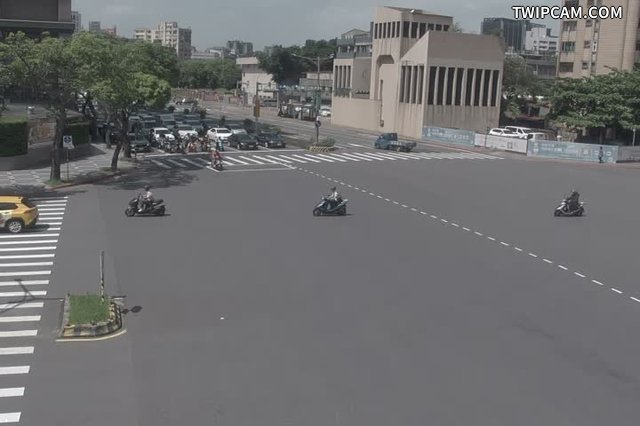 台北市道路 中華路-愛國西路口即時影像