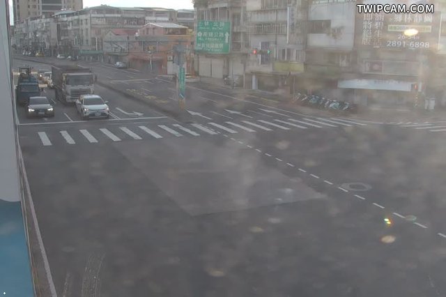 台北市道路 環河北路與民族西路口燈桿上即時影像