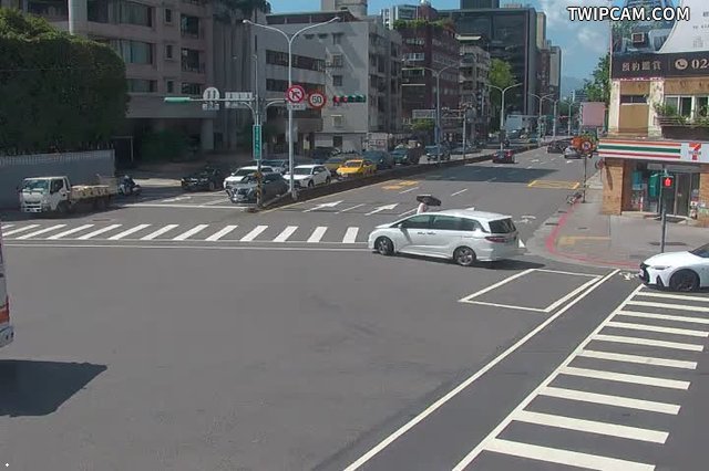 台北市道路 仁愛路-金山南路口即時影像
