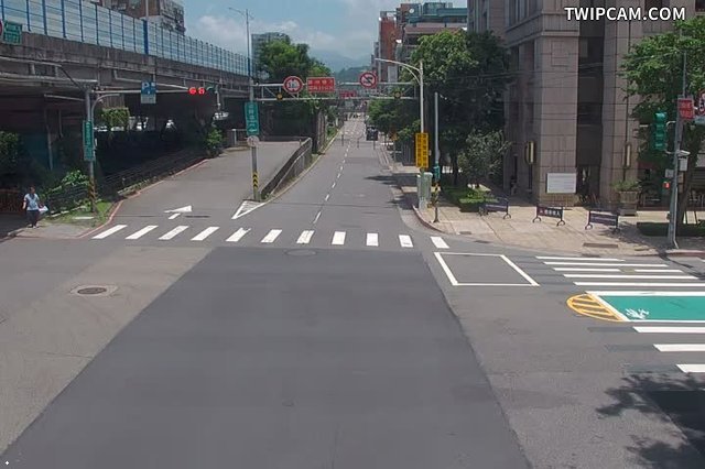台北市道路 民生東路限高器即時影像