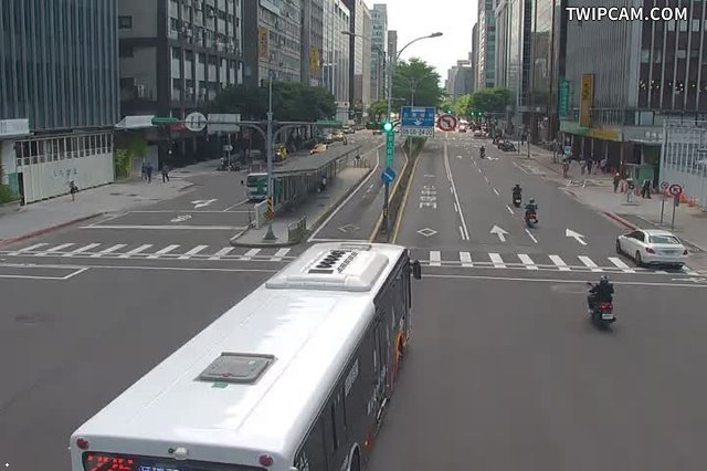 台北市道路 松江路與長春路口即時影像