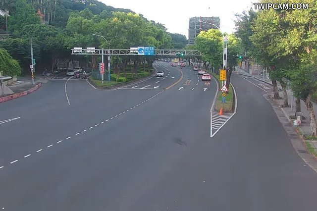 台北市道路 中山北路5段與文林路口即時影像