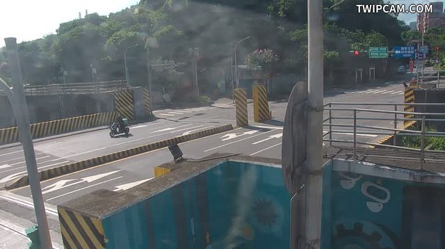 台北市道路 研究院路2段與大坑街口(南深橋)