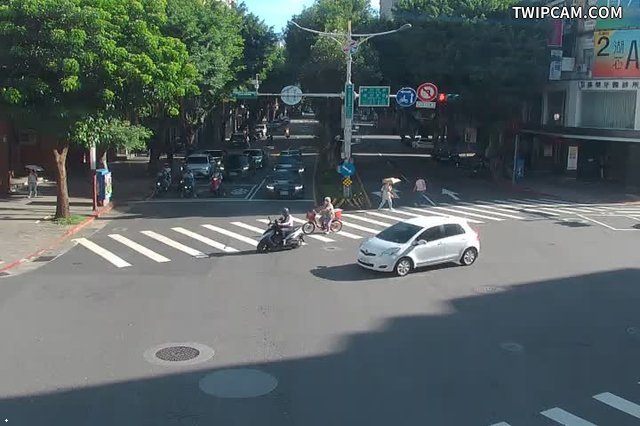 台北市道路 中山北路6段-德行西路即時影像