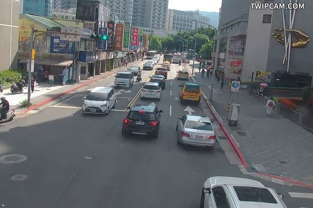 台北市道路 石牌路2段130巷即時影像