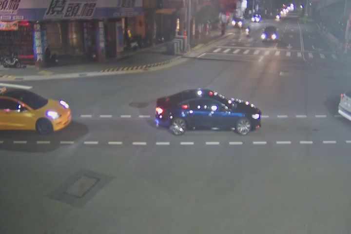 台中市道路 臺灣大道/黎明路(車流往台中交流道),Taiwan Blvd/Liming Rd. (Right side Traffic flow to Taichung Interchange)即時影像
