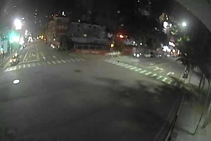 台中市道路 朝富路、朝馬路(右側車流往臺灣大道),Chaofu Rd./Chaoma Rd. (Right side Traffic flow to Taiwan Blvd)即時影像