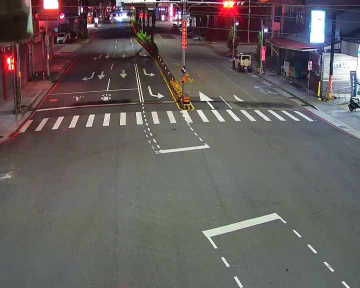 台中市道路 崇德路/豐樂路(右側車流往環中路),Chongde Rd/Fengle Rd (Right side Traffic flow to Huanzhong Rd)即時影像