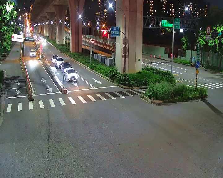 台中市道路 環中東路/建軍二街(太原下匝道車流往東山路),Huanzhong E. Rd./Jianjun 2nd St. ( to Dongshan Rd.)即時影像