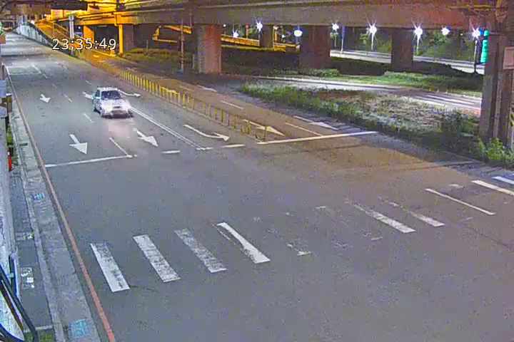 台中市道路 環中路/凱旋路(車流往臺灣大道),Huanzhong Rd/Kaixuan Rd (traffic to Taiwan Blvd)即時影像