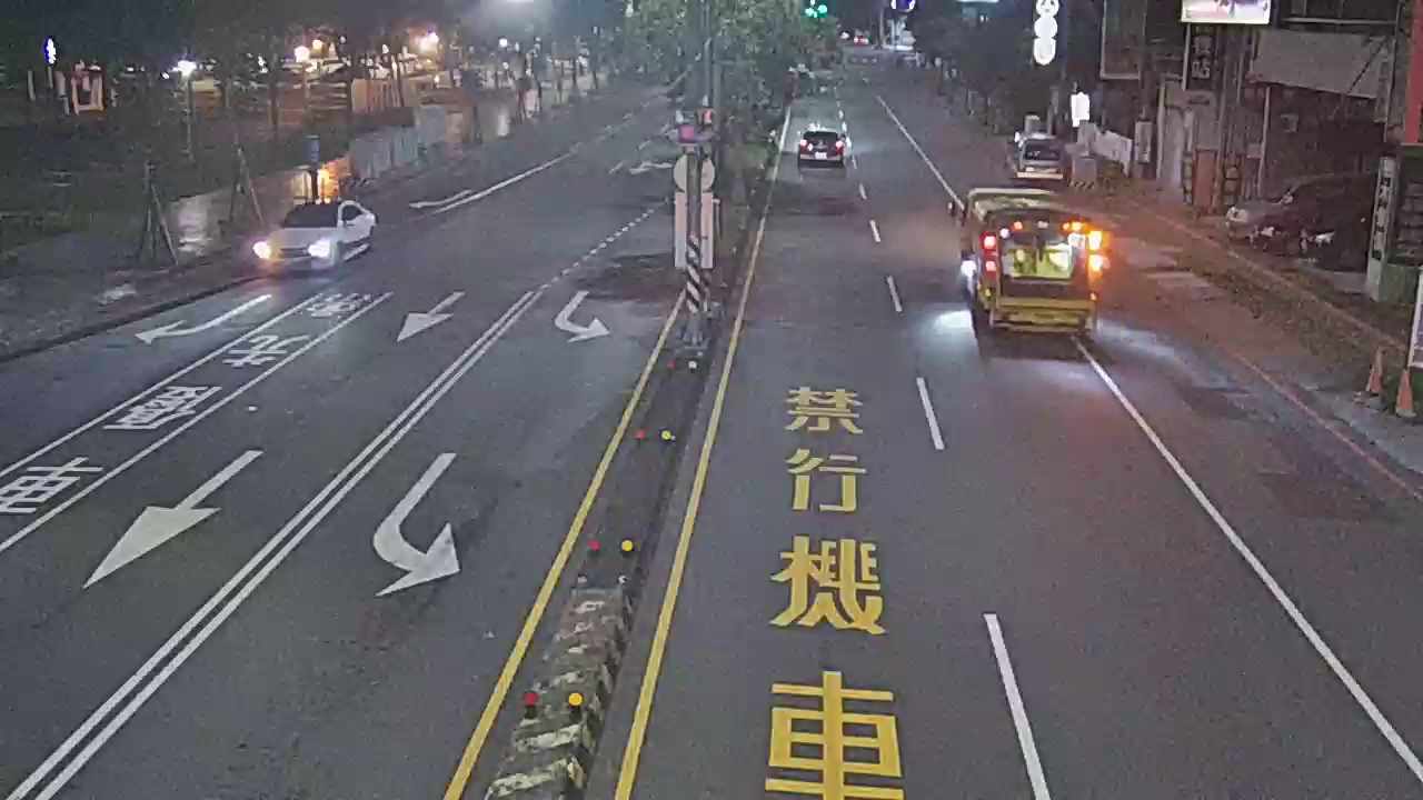 台中市道路 松竹路/環中東路(右側車流往北屯路),Songzhu Rd./Huanzhong E.Rd.(Right side Traffic flow to Beitun Rd.)即時影像
