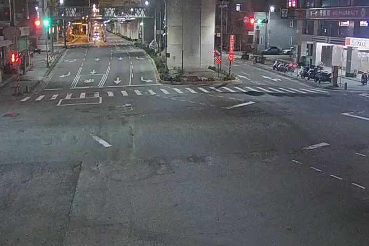 台中市道路 環中東路/東山路(右側車流往太原路),Huanzhong E.Rd/Dongshan Rd (Right side Traffic flow to  Taiyuan Rd)即時影像
