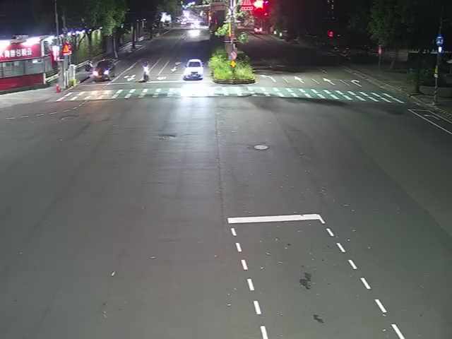 台中市道路 惠中路/市政北七路(右側車流往臺灣大道),Huizhong Rd/Shizheng N. 7th Rd (Right side Traffic flow to Taiwan Blvd)即時影像