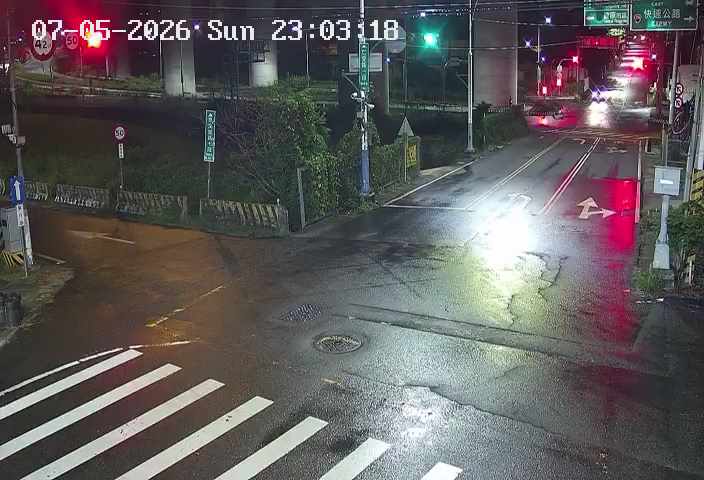 台中市道路 仁愛路/旱溪東路(國4豐原聯絡道),Ren'ai Rd/Hanxi E. Rd (Right side Traffic flow to Fengyuan Access Rd)即時影像