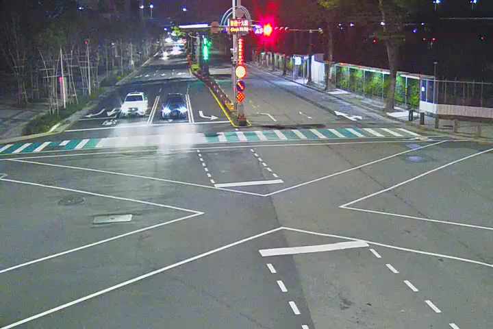 台中市道路 崇德路三段/崇德十九路(右側車流往環中路)Chongde Rd/Chongde 19th Rd (Right side Traffic flow to Huanzhong Rd )即時影像