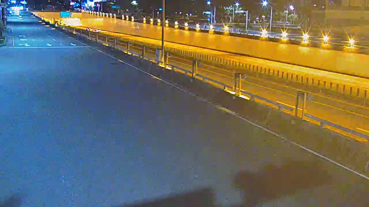 台中市道路 環中路/中科路(車流往臺灣大道) ,Huanzhong Rd./Zhongke Rd.( Traffic flow to  Taiwan Blvd)即時影像