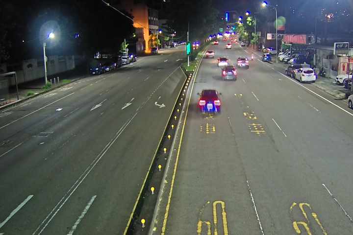 台中市道路 太原路/景賢六路(右側車流往環中東路)Taiyuan Rd./Jingxian 6th Rd.,( (Right side Traffic flow to,Huanzhong E.Rd.)即時影像